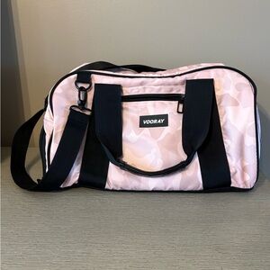 Vooray pink camo gym Duffel bag Like New Condition